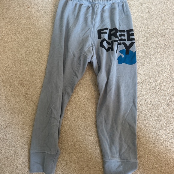 Free City Joggers size small - Picture 1 of 1